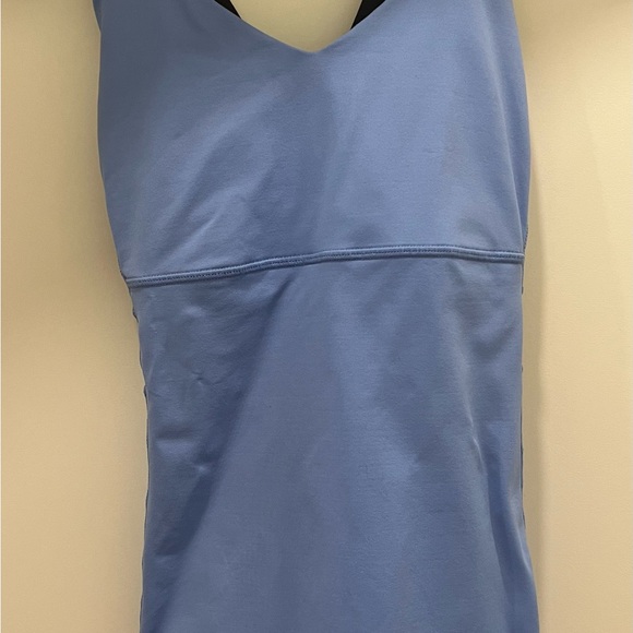 Lululemon Size 6 Tank Top Brad Built In . - Picture 2 of 7